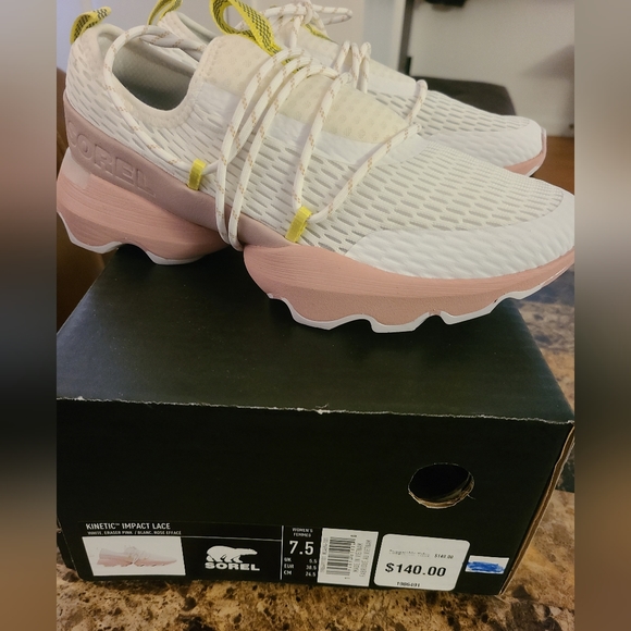 Shoes - Picture 2 of 3